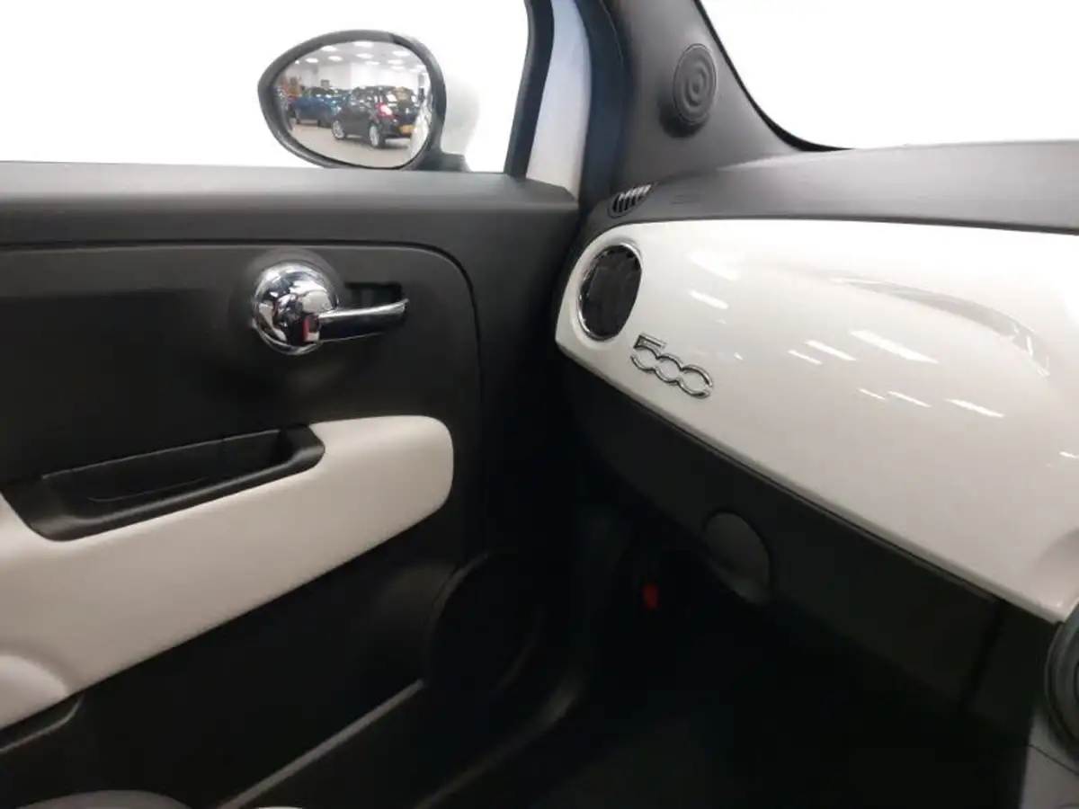 2022-fiat-500-10-dolcevita-big-10