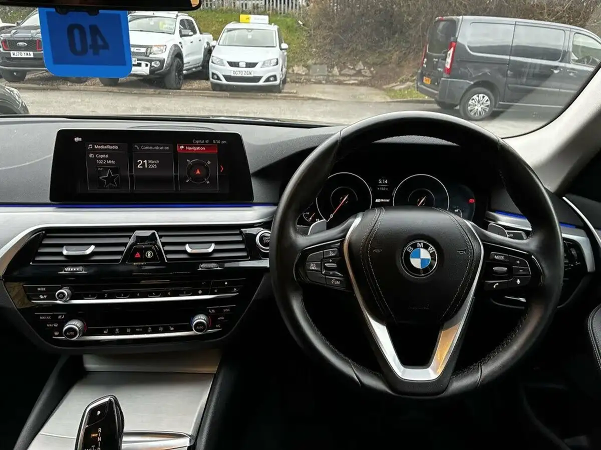 2018-bmw-5-series-20-530e-se-big-10