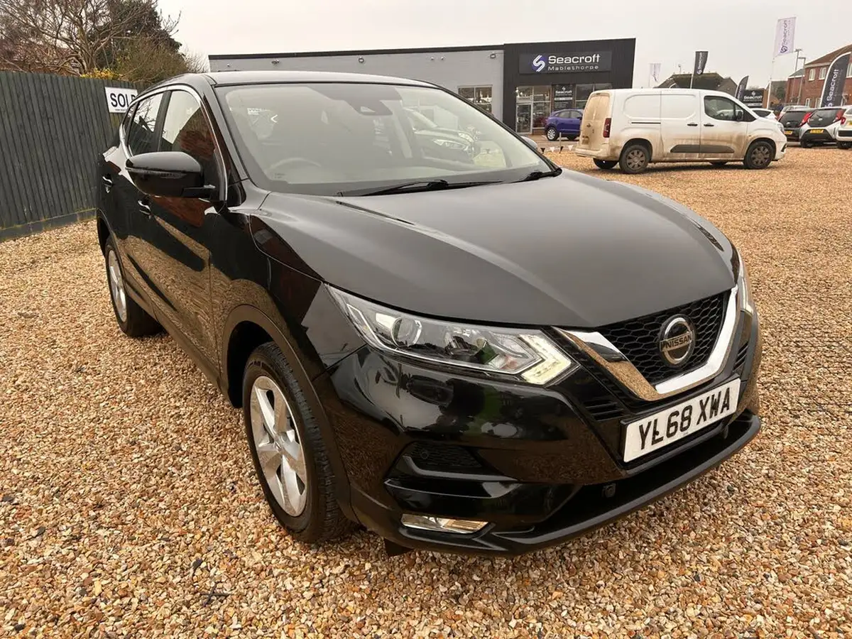2019-nissan-qashqai-13-dig-t-acenta-premium-140ps-big-6
