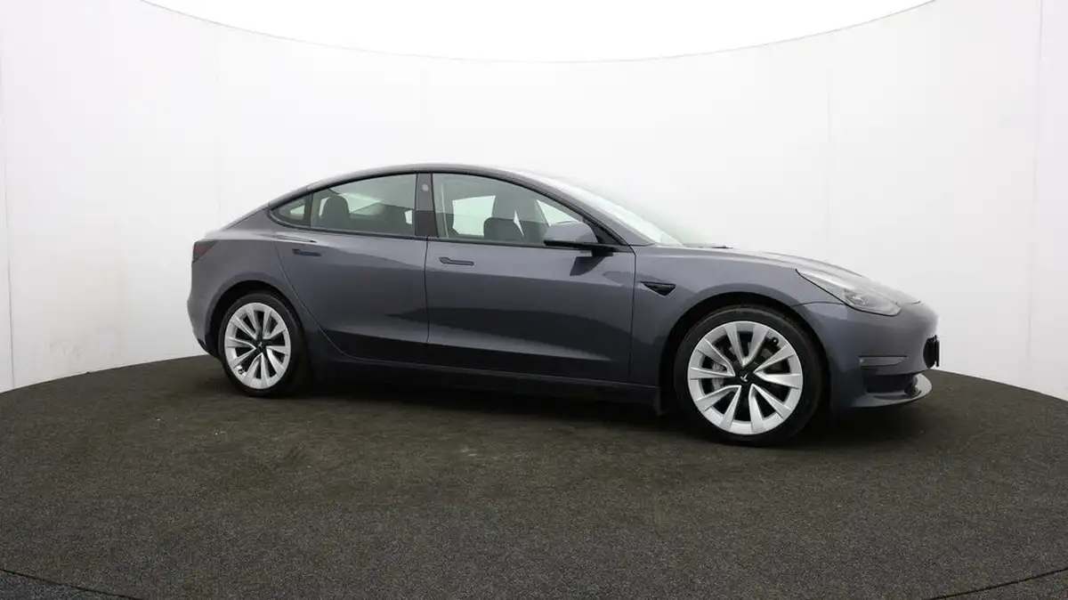 2021-tesla-model-3-e-long-range-4x4-big-44