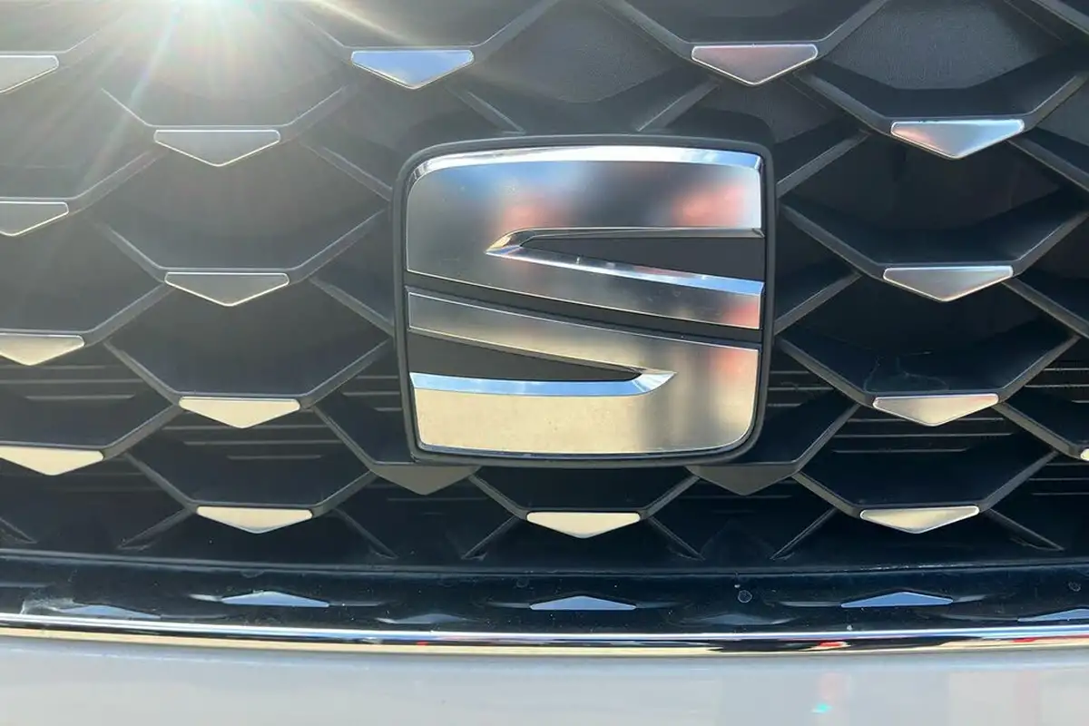 2024-seat-ateca-15-ecotsi-xperience-dsg-big-22