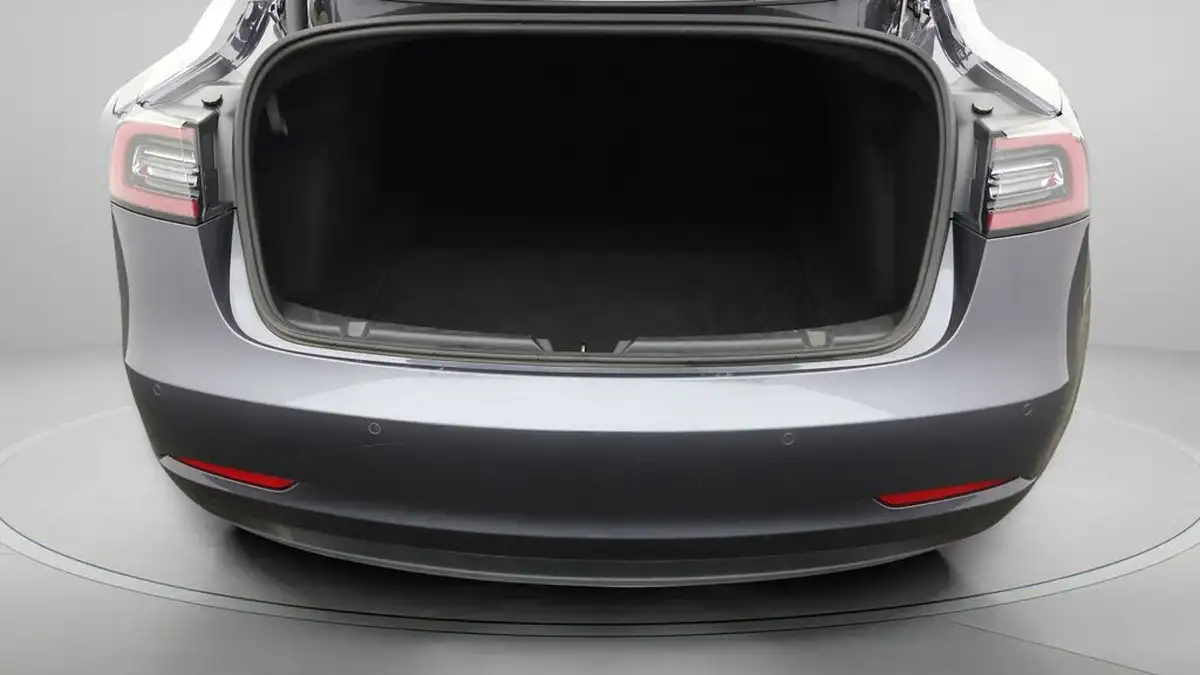 2021-tesla-model-3-e-long-range-4x4-big-16