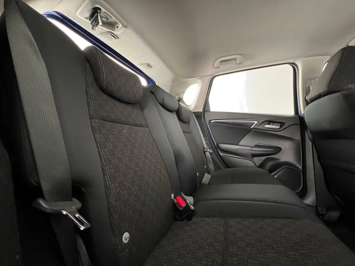 2017-honda-jazz-13-i-vtec-se-navi-cvt-big-18