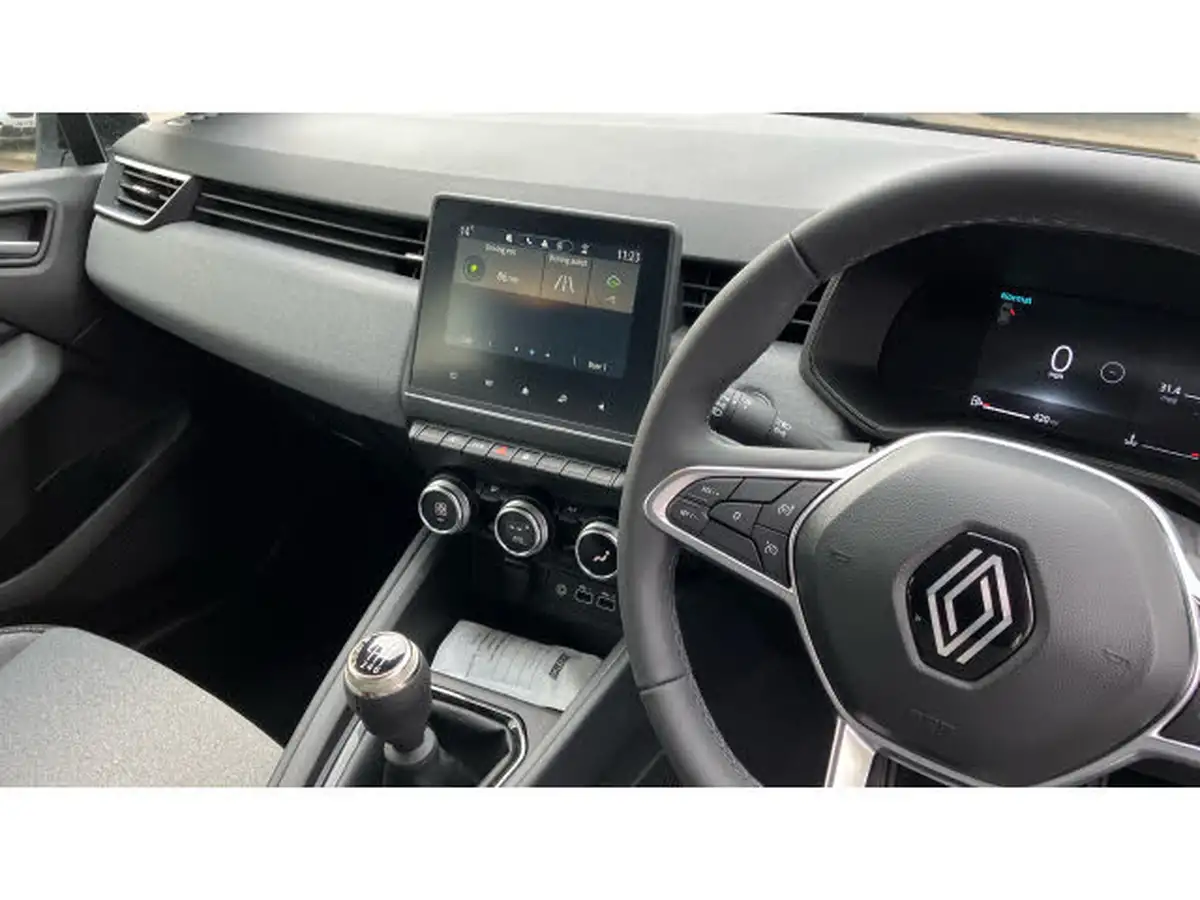 2024-renault-clio-10-tce-evolution-big-10