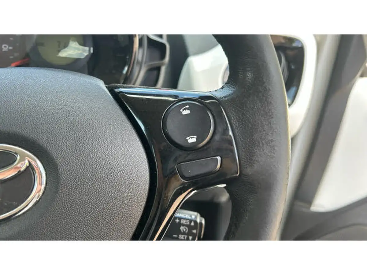 2018-toyota-aygo-10-vvt-i-x-style-71bhp-big-25