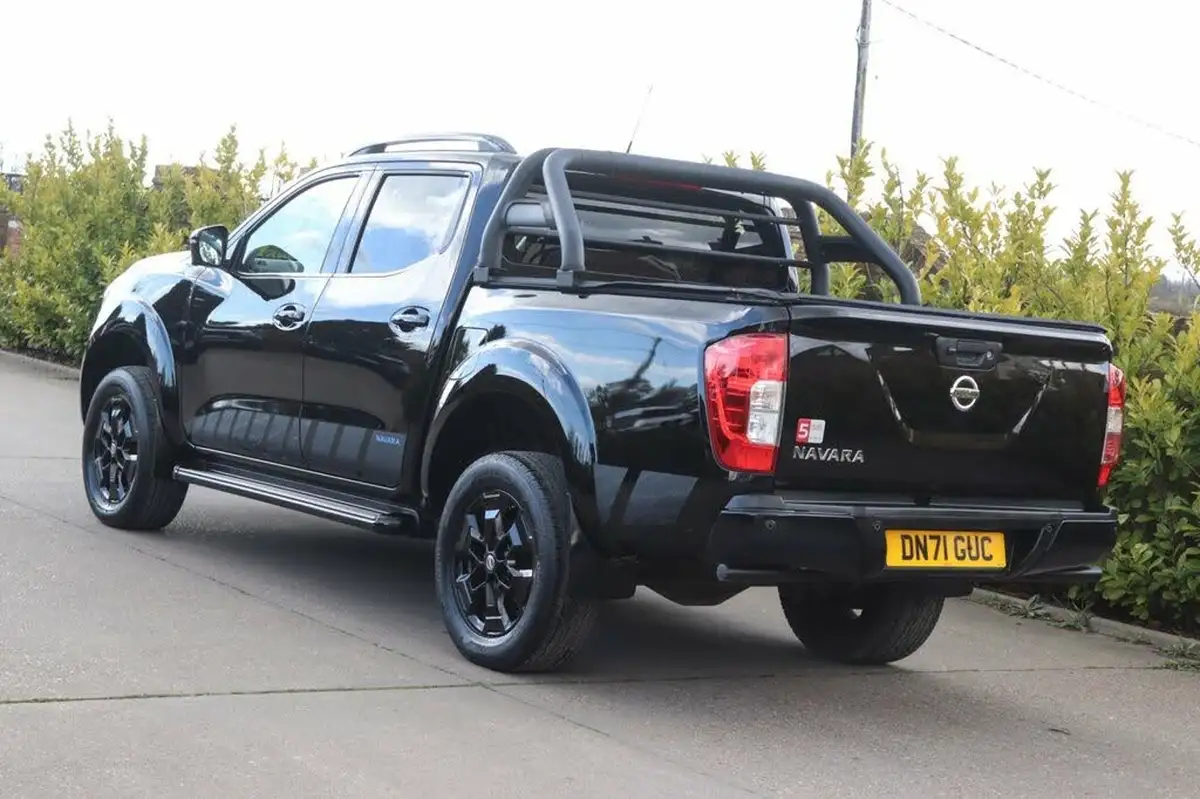 2021-nissan-navara-23dci-tt-n-guard-8-navileathersunroof-auto-big-6