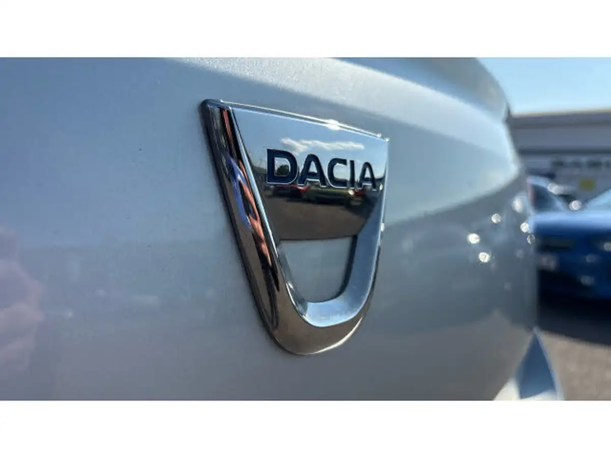 2021-dacia-sandero-10-sce-essential-big-28