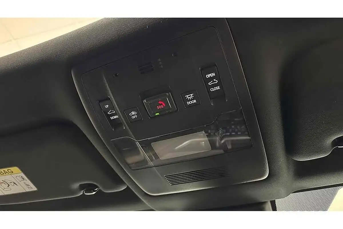 2021-lexus-ux-300e-e-ux-big-59