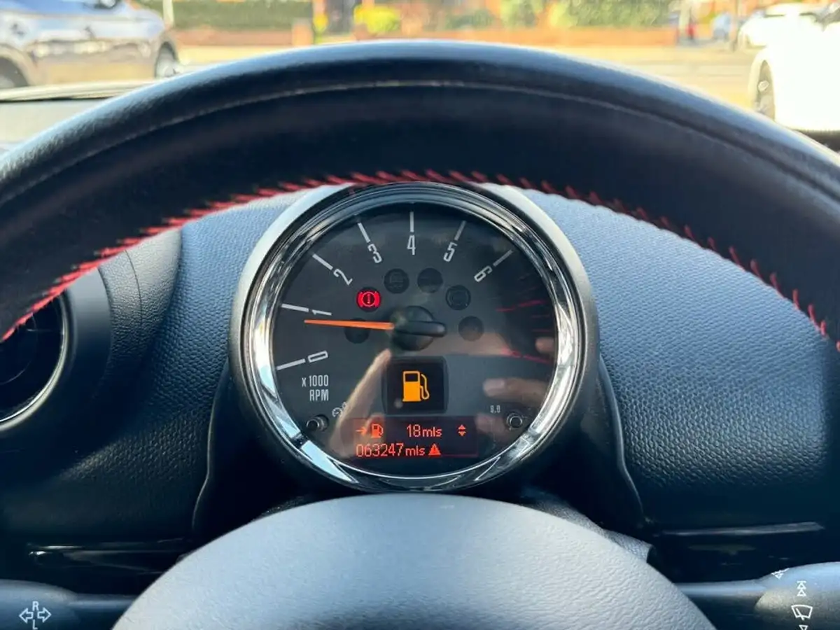 2014-mini-countryman-16-john-cooper-works-big-26