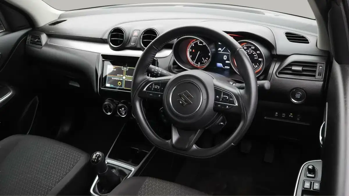 2022-suzuki-swift-12-dualjet-sz5-big-12