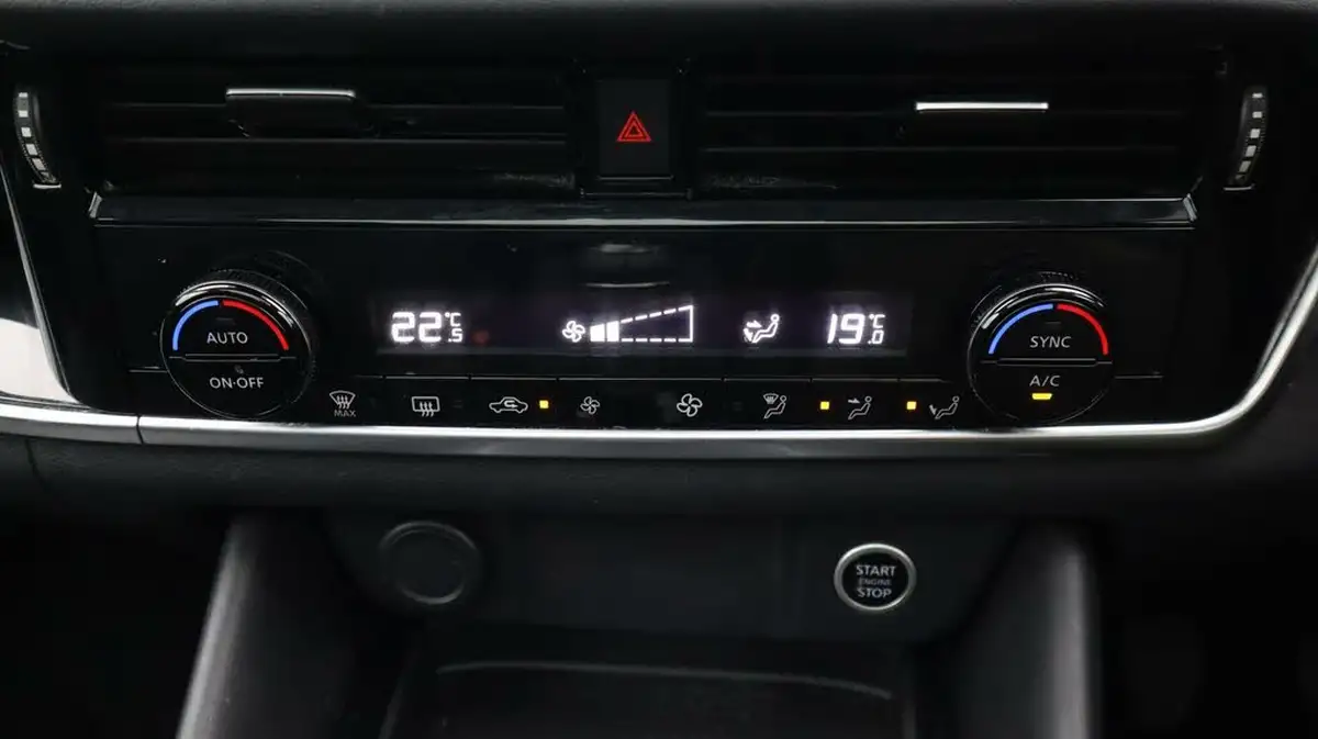 2022-nissan-qashqai-13-dig-t-n-connecta-140ps-big-12