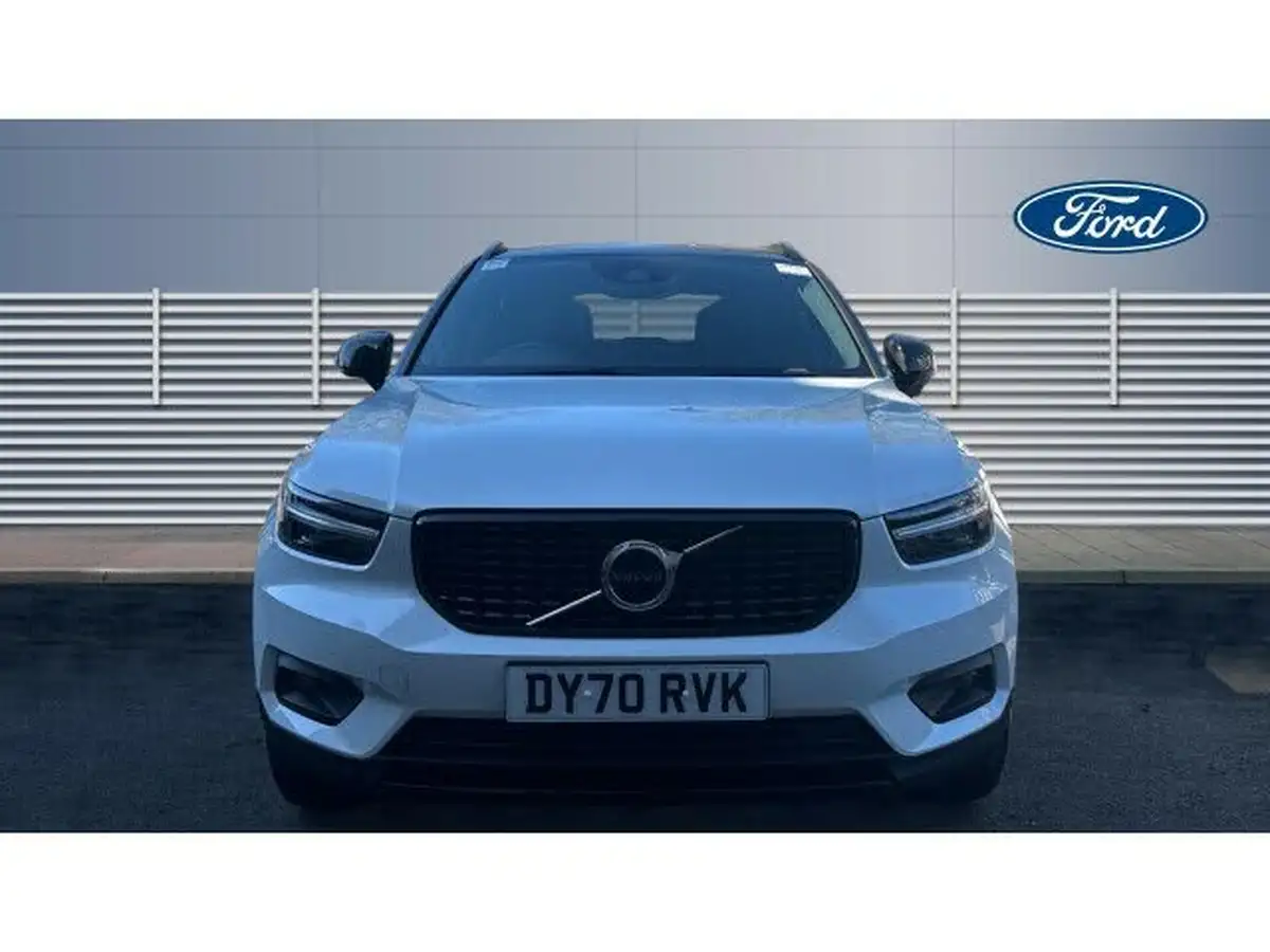2020-volvo-xc40-15-t3-r-design-geartronic-big-2
