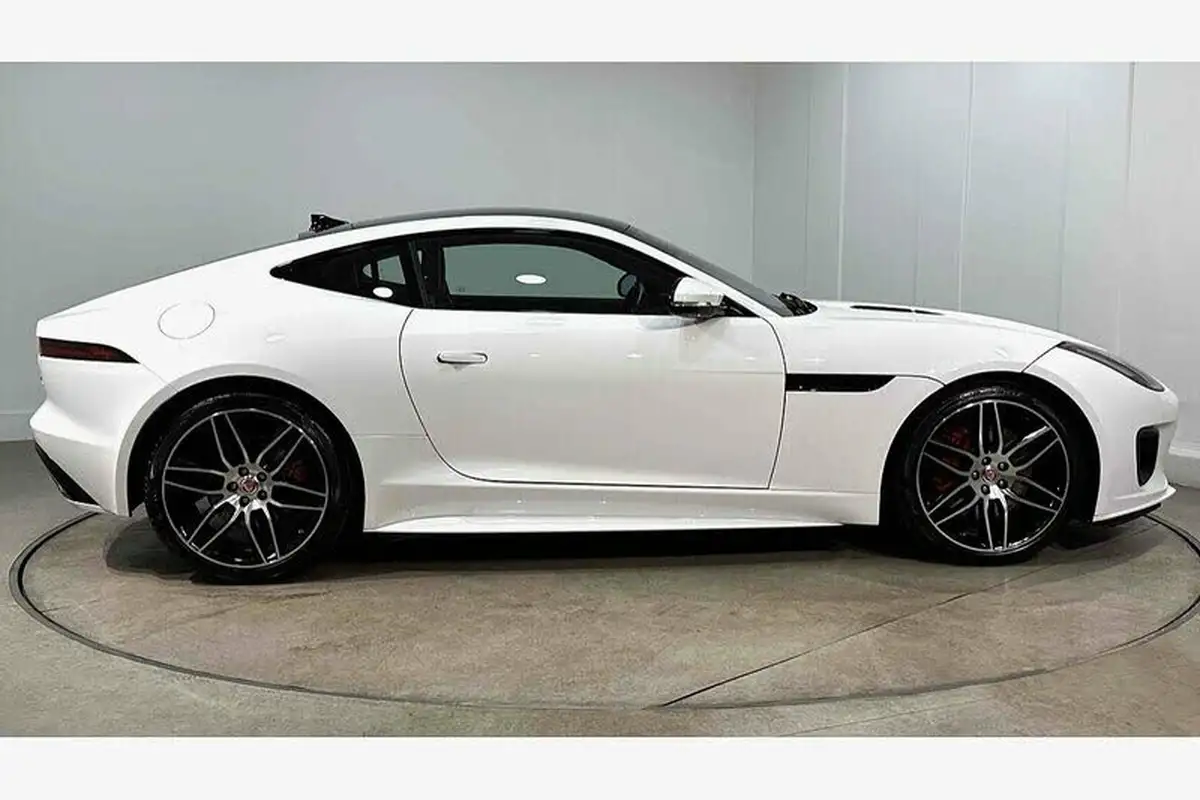 2019-jaguar-f-type-20-i4-chequered-flag-coupe-big-3