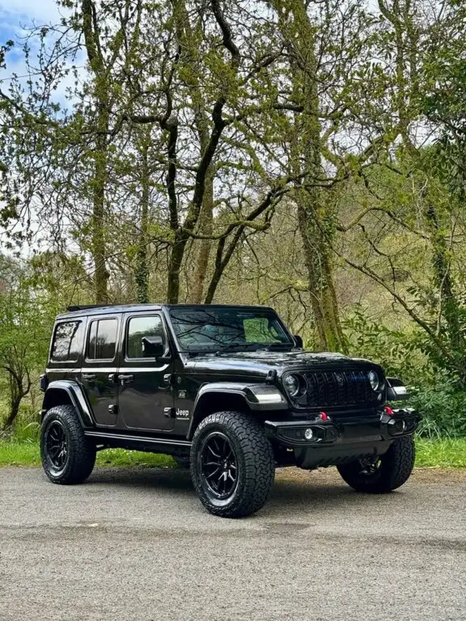 2025-jeep-wrangler-big-33