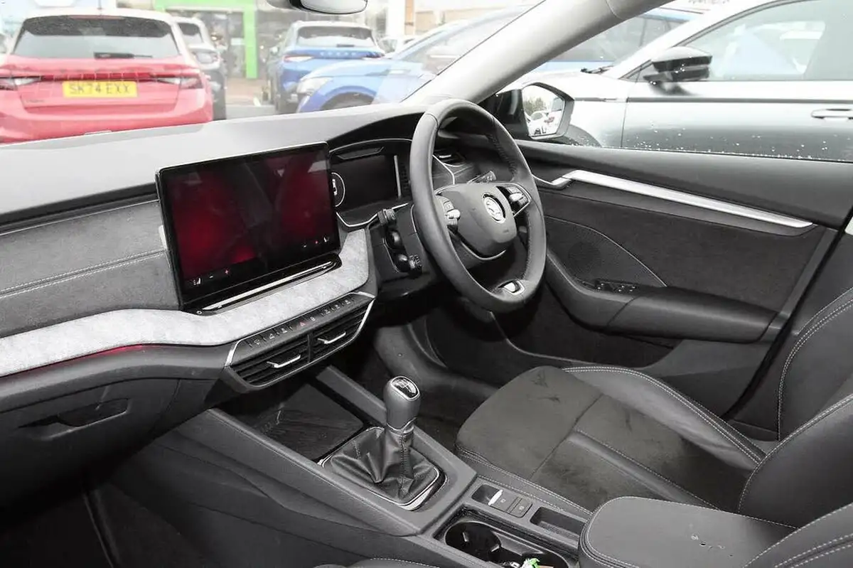 2024-skoda-octavia-15-tsi-se-l-hatchback-big-1