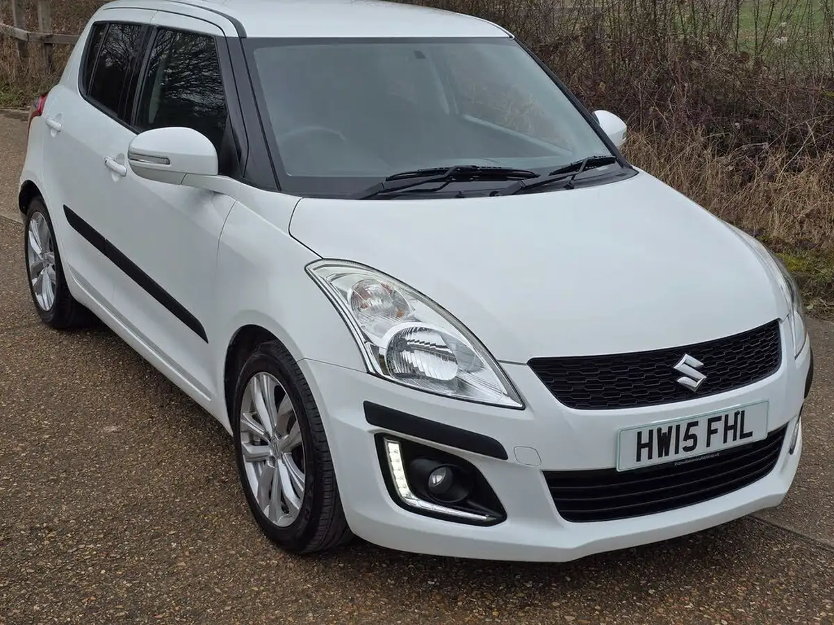 2015-suzuki-swift-12-sz4-90ps-5d-big-10