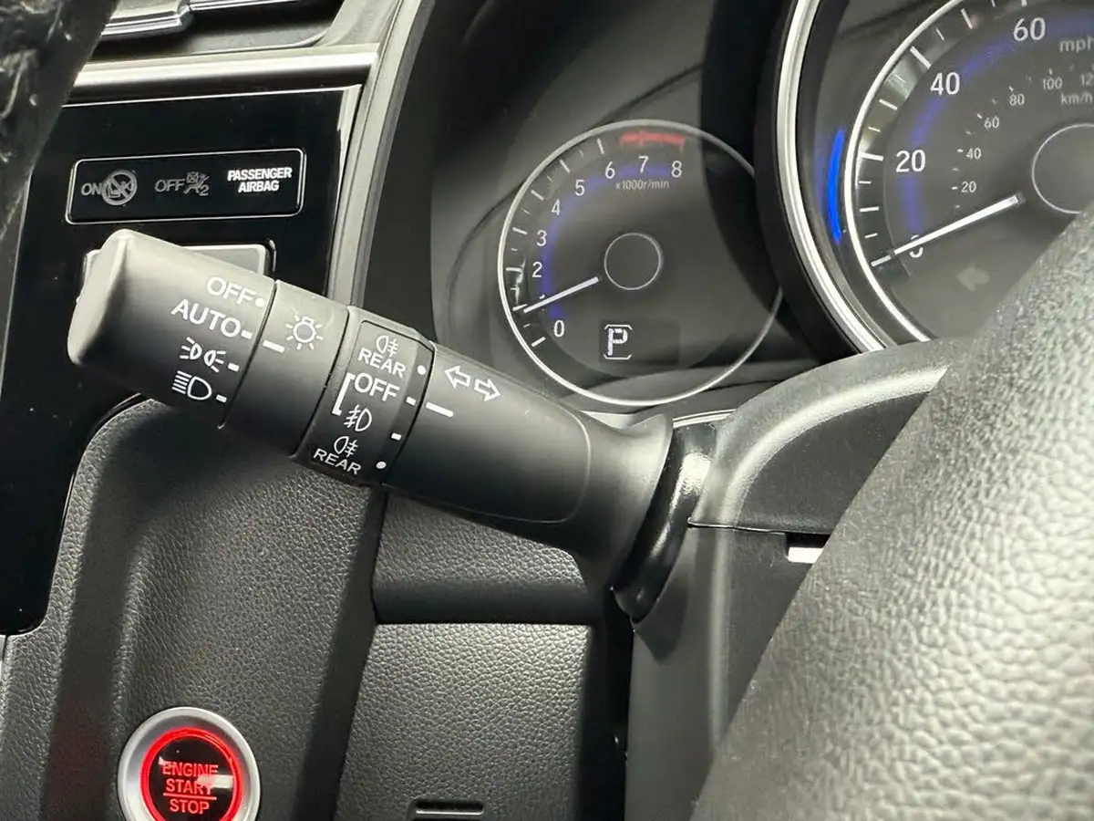 2019-honda-jazz-13-i-vtec-ex-navi-cvt-big-56
