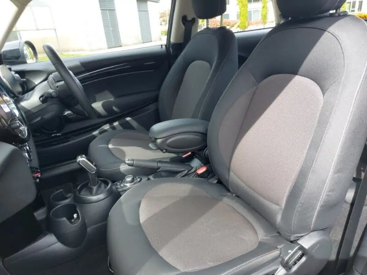 2023-mini-cooper-15-cooper-classic-premium-auto-hatchback-3d-auto-big-4