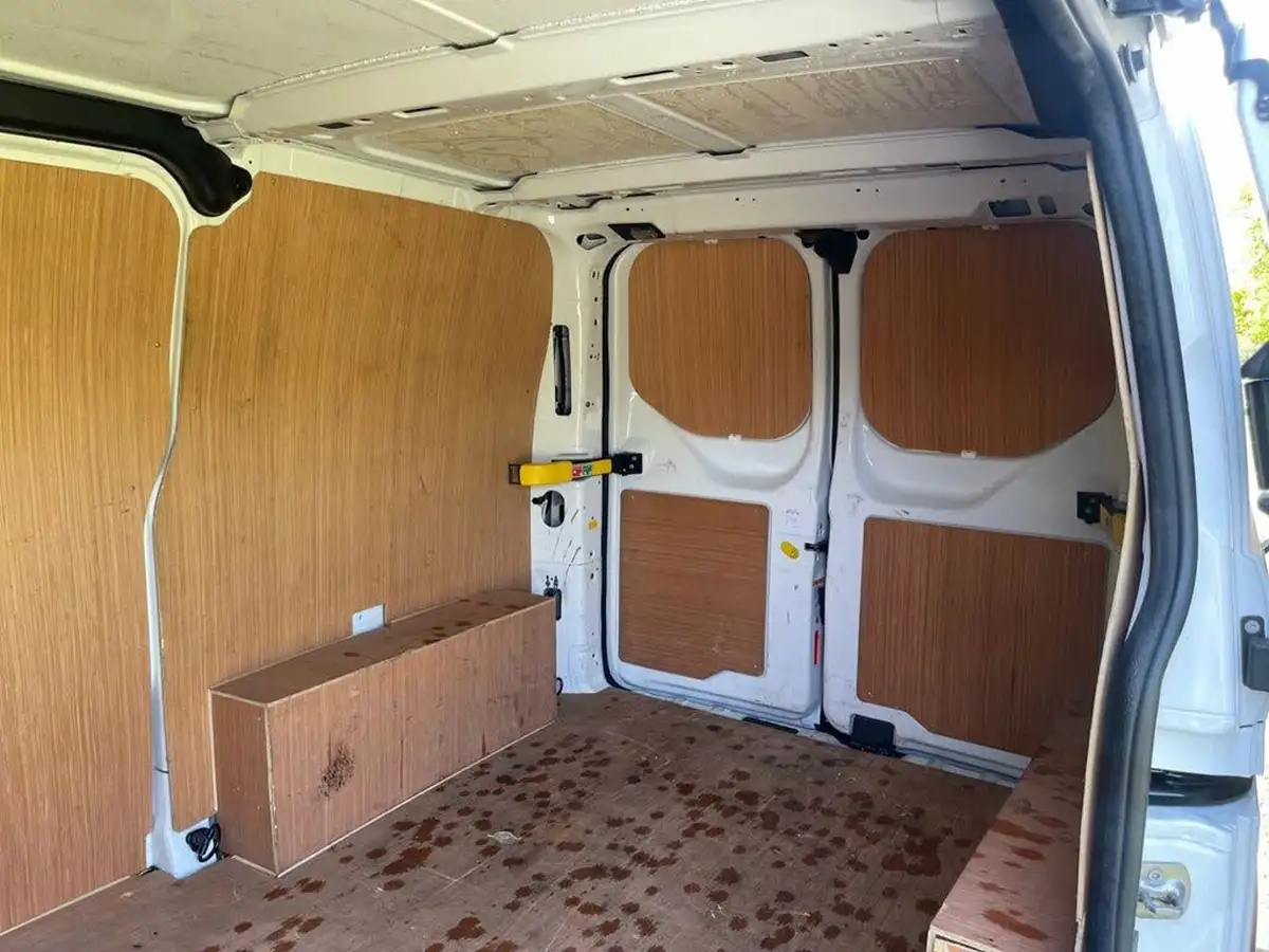 2021-ford-transit-custom-20tdci-300-l1h1-leader-105pseu6dt-panel-van-big-20