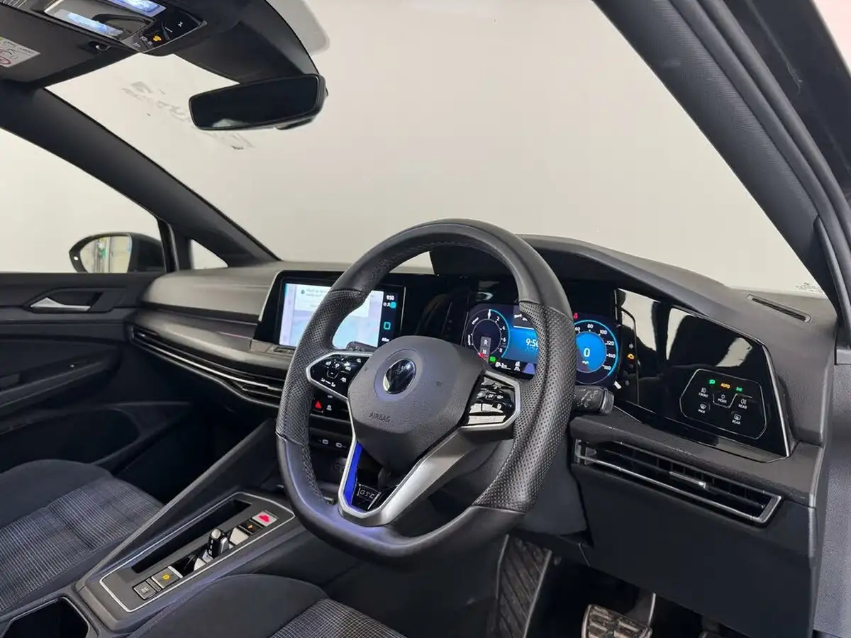 2021-volkswagen-golf-14-tsi-gte-big-18