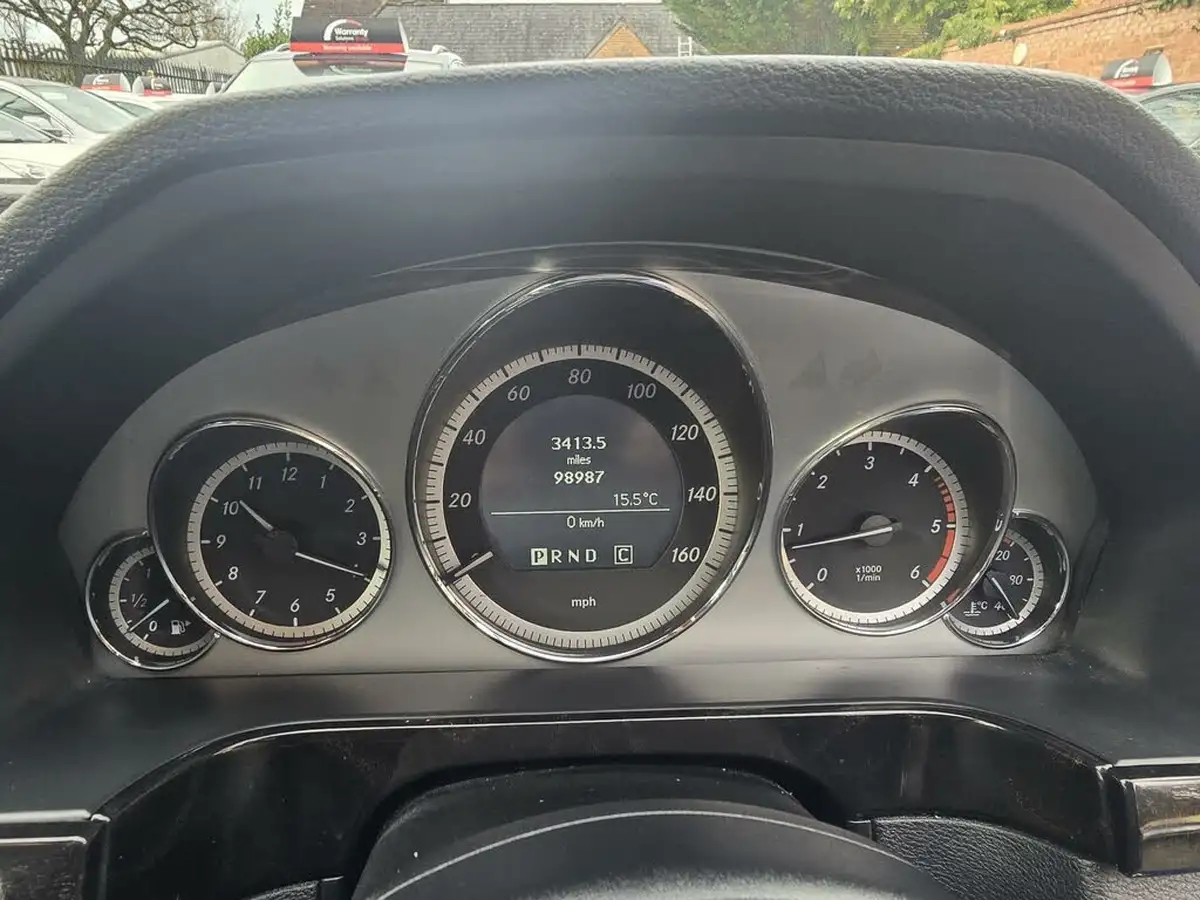 2010-mercedes-benz-e-class-21td-e200-cdi-avantgarde-auto-big-17