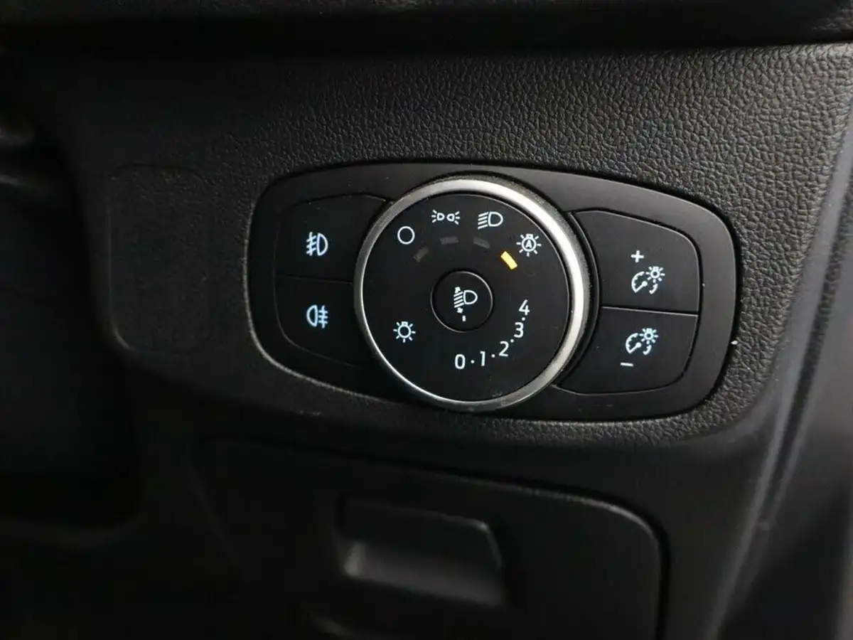 2020-ford-focus-15-st-line-edition-hatchback-big-17