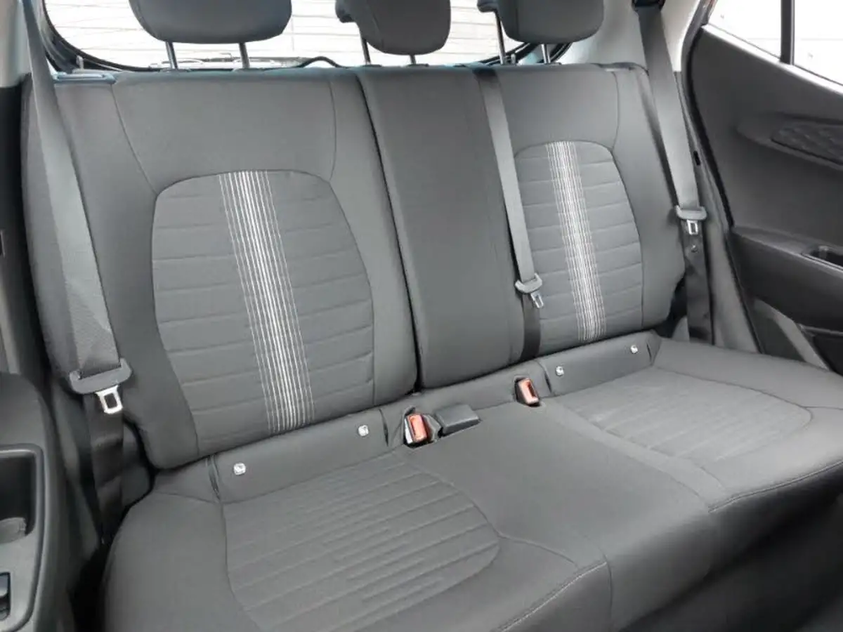 2021-hyundai-i10-10-se-big-12