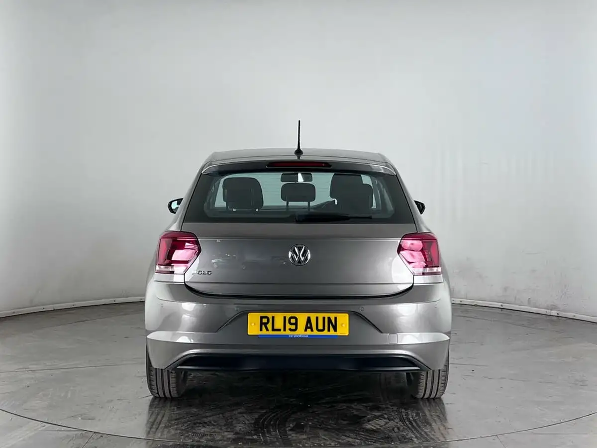 2019-volkswagen-polo-10-tsi-se-ss-big-4