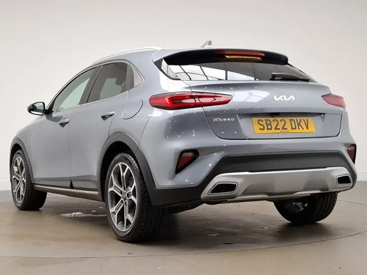 2022-kia-xceed-10-t-gdi-connect-big-1