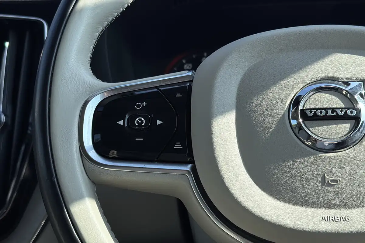 2020-volvo-xc60-20-t8-inscription-pro-big-15