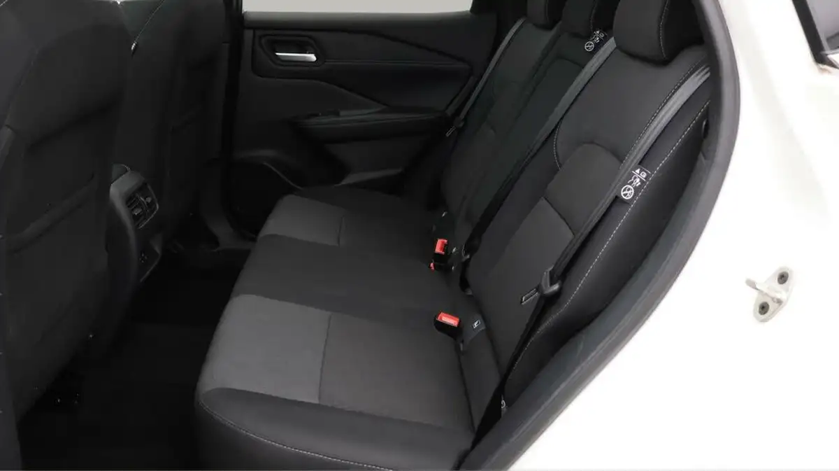 2022-nissan-qashqai-13-dig-t-n-connecta-140ps-big-16