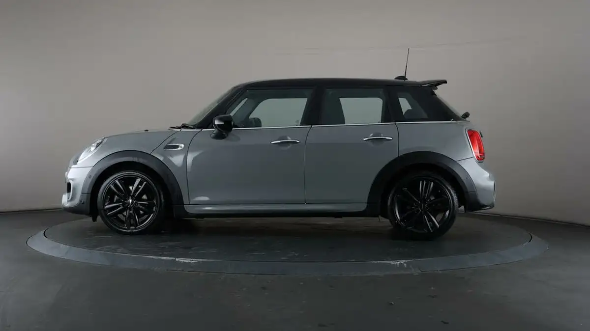 2019-mini-cooper-15-cooper-sport-hatchback-5d-big-29