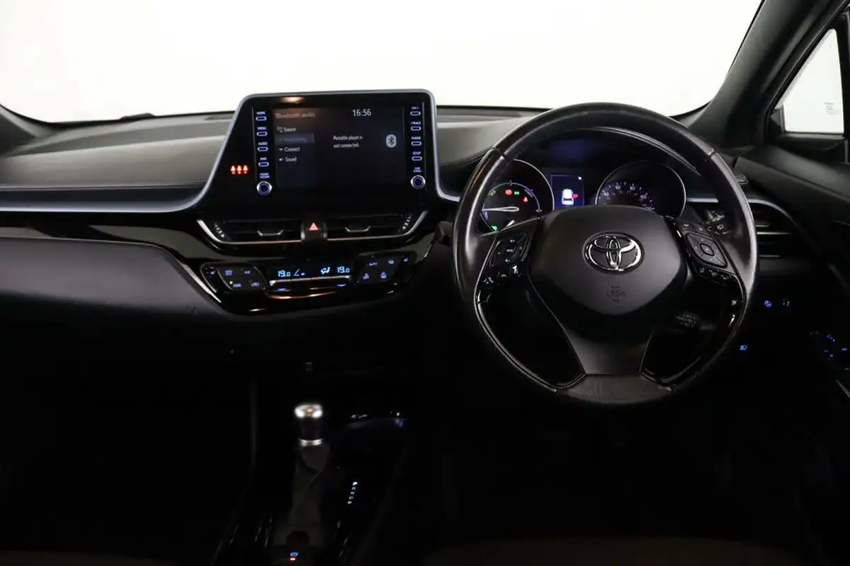 2021-toyota-c-hr-18-vvt-i-design-big-12