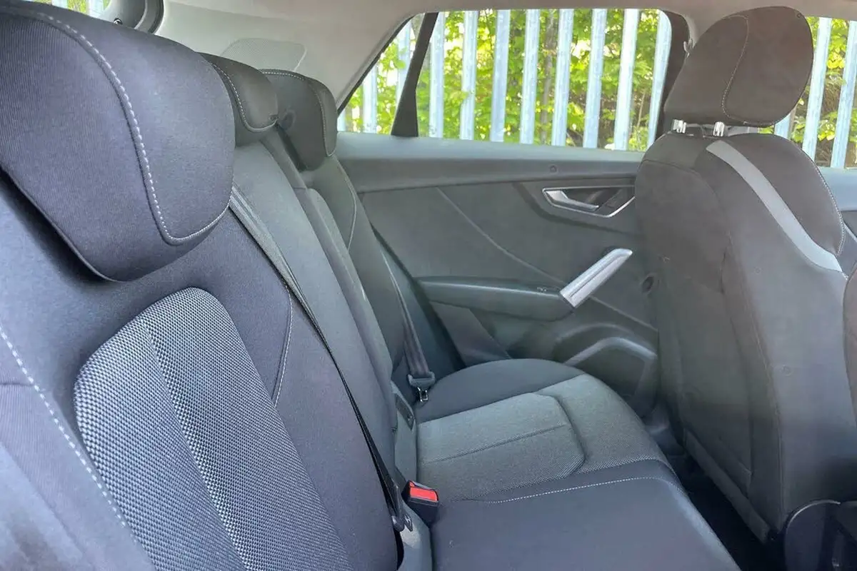 2021-audi-q2-15-35-tfsi-sport-big-19