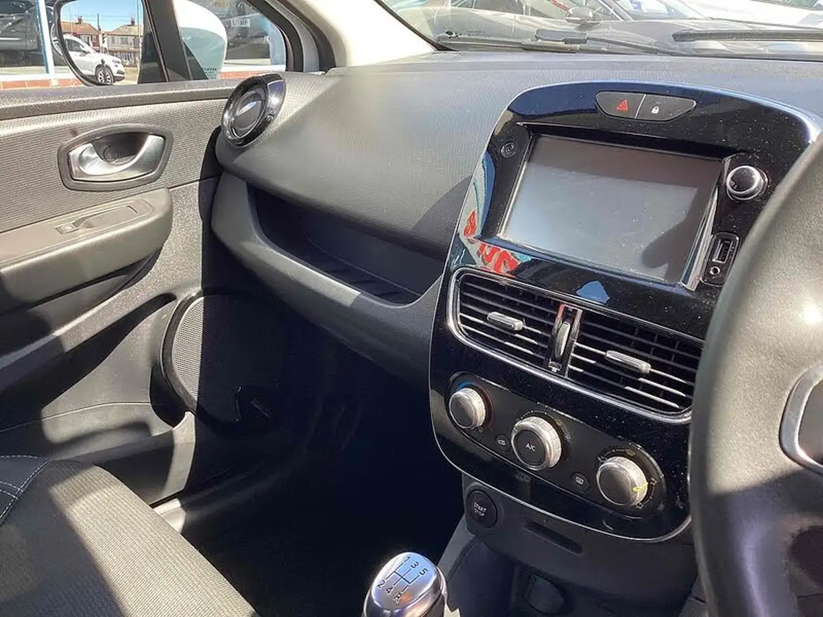 2016-renault-clio-09-tce-dynamique-nav-big-7