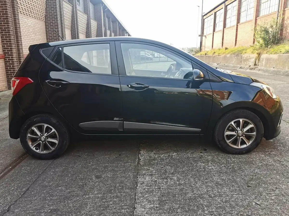 2015-hyundai-i10-10-premium-big-4