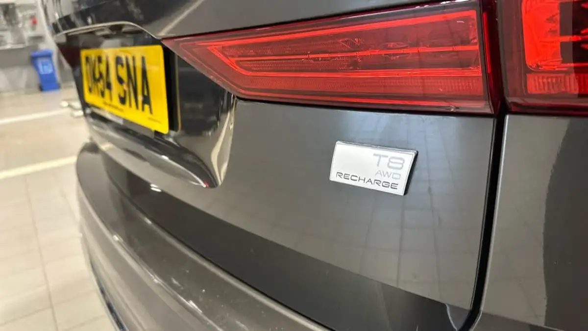 2022-volvo-xc60-20-t8-inscription-pro-455bhp-plug-in-hybrid-big-20