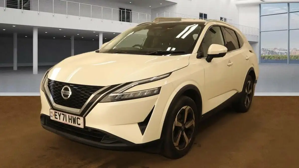 2021-nissan-qashqai-13-dig-t-premiere-edition-140ps-big-4