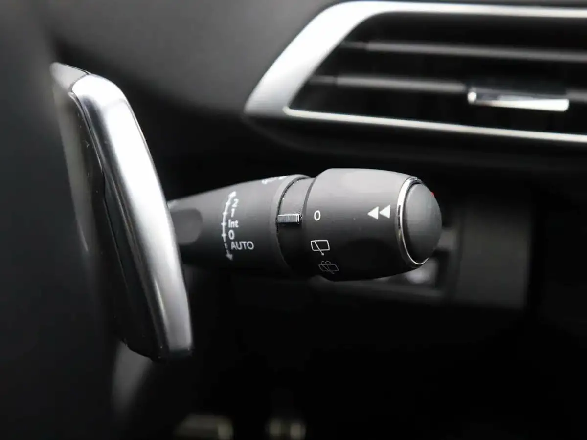 2022-peugeot-3008-suv-16-puretech-gt-premium-300bhp-4wd-hybrid4-e-eat8-big-28