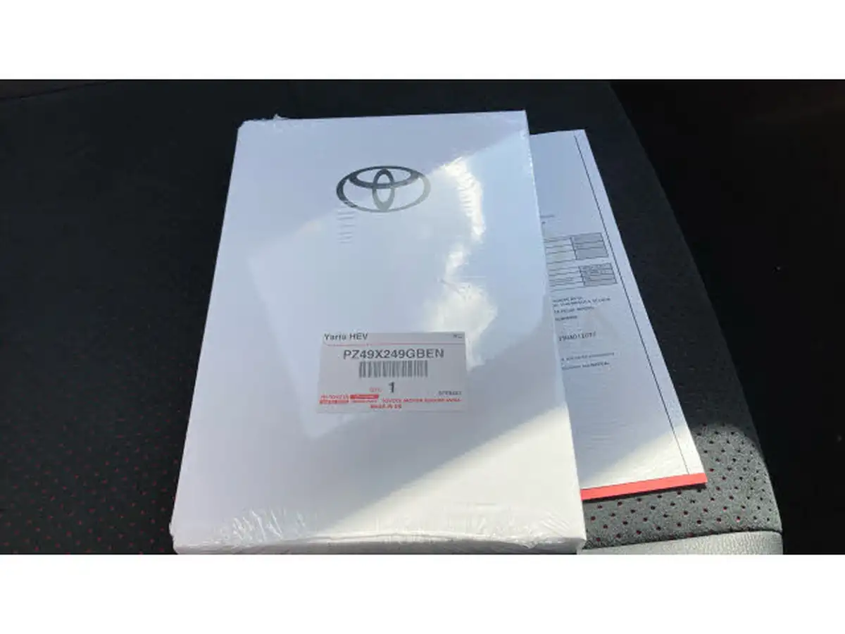 2024-toyota-yaris-15-vvt-i-gr-sport-128bhp-big-31