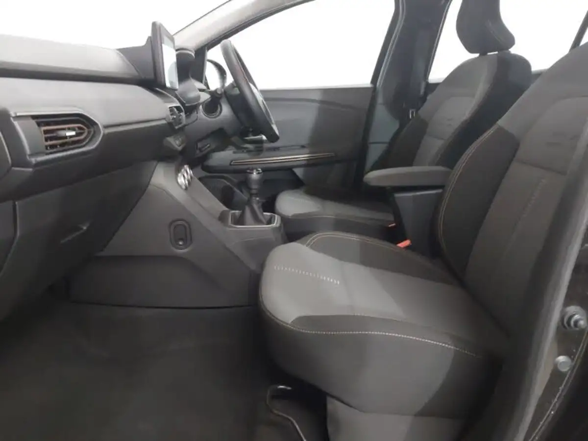 2024-dacia-sandero-stepway-10-tce-extreme-90bhp-big-4