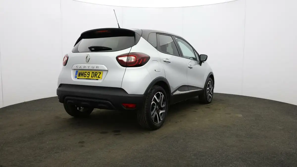 2020-renault-captur-09-tce-iconic-big-50