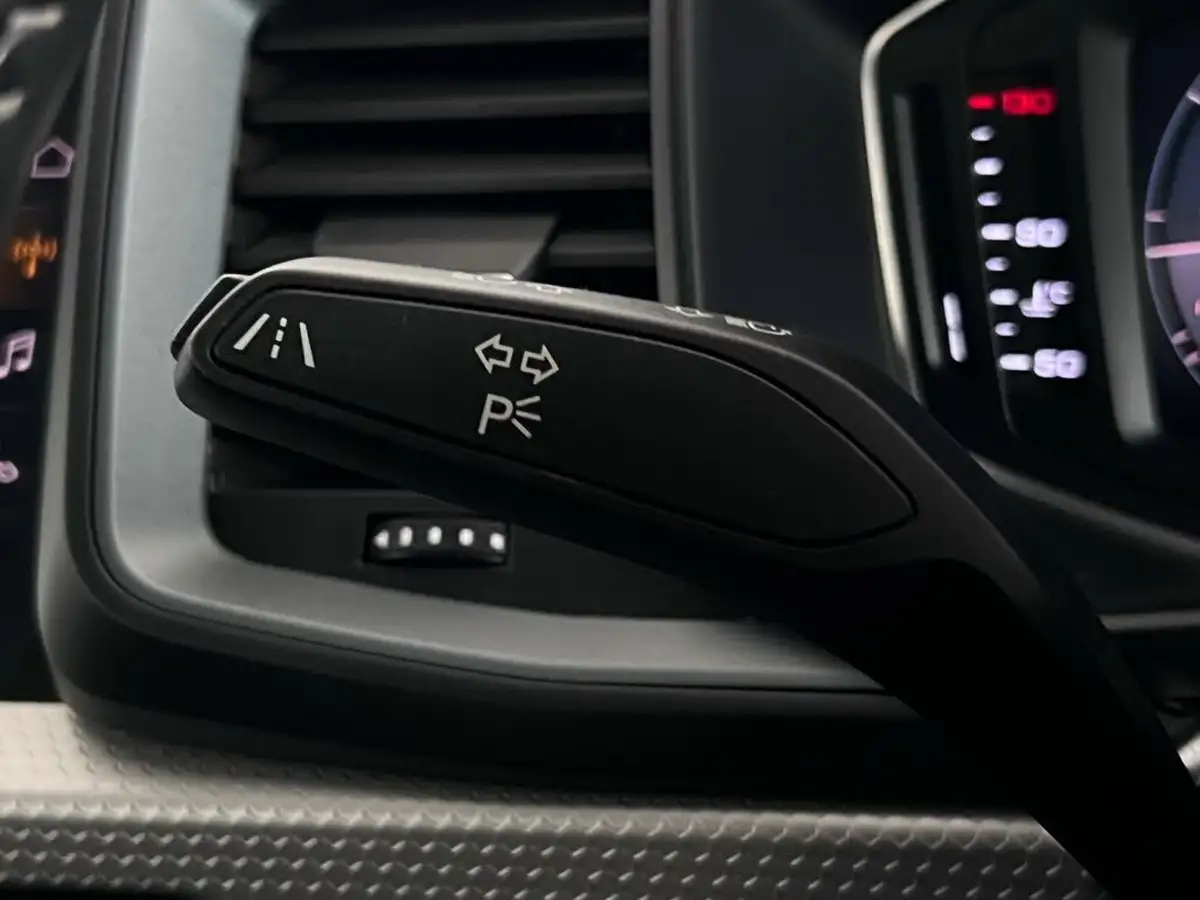 2020-audi-a1-15-35-tfsi-s-line-tronic-big-19
