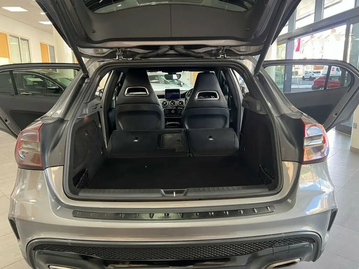 2016-mercedes-benz-gla-class-20-gla-250-amg-line-ss-7g-dct-big-46