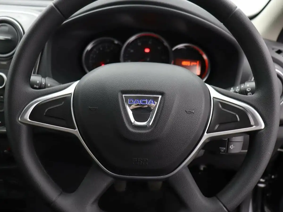 2019-dacia-sandero-stepway-09-tce-essential-big-28