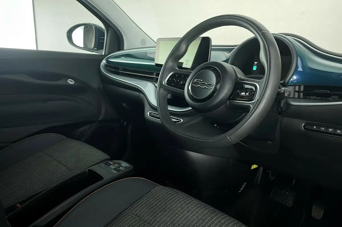2022-fiat-500-e-icon-117bhp-big-8