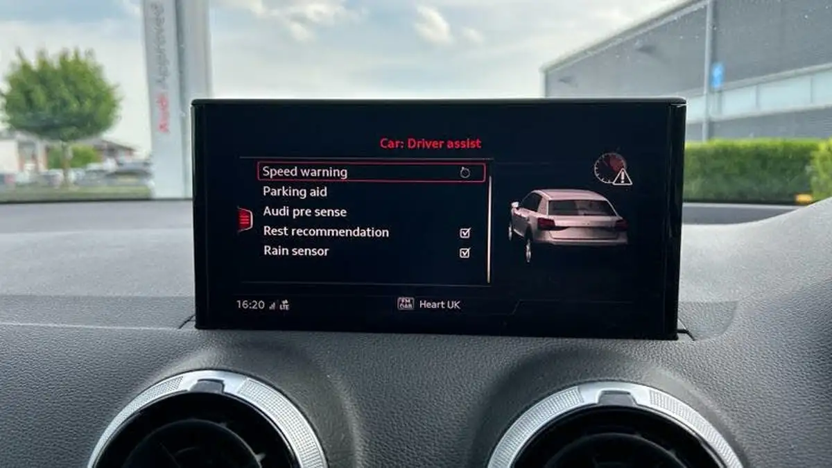 2021-audi-q2-15-35-tfsi-s-line-tronic-big-36