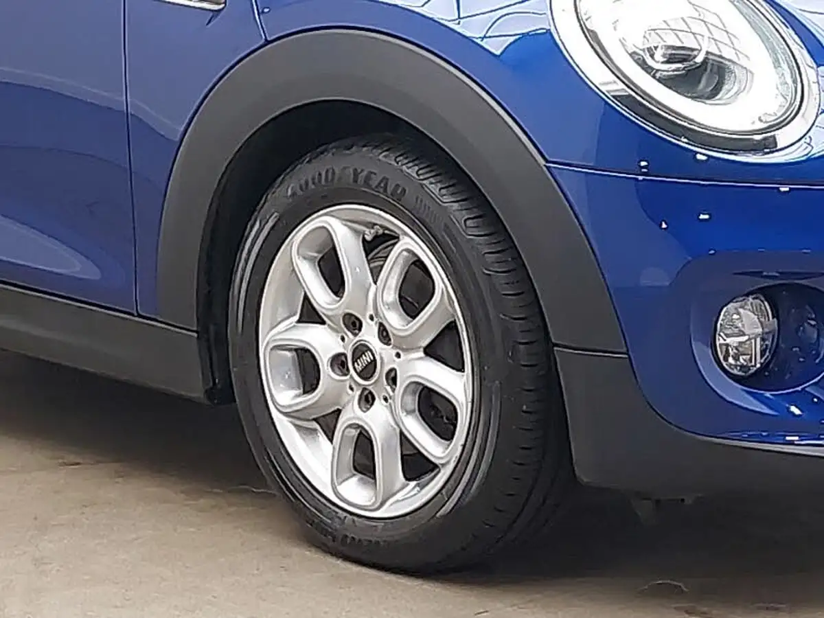 2018-mini-cooper-15-cooper-series-ii-ss-hatchback-5d-big-8