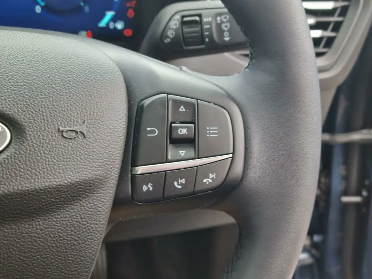 2024-ford-focus-10t-active-x-125ps-estate-big-20