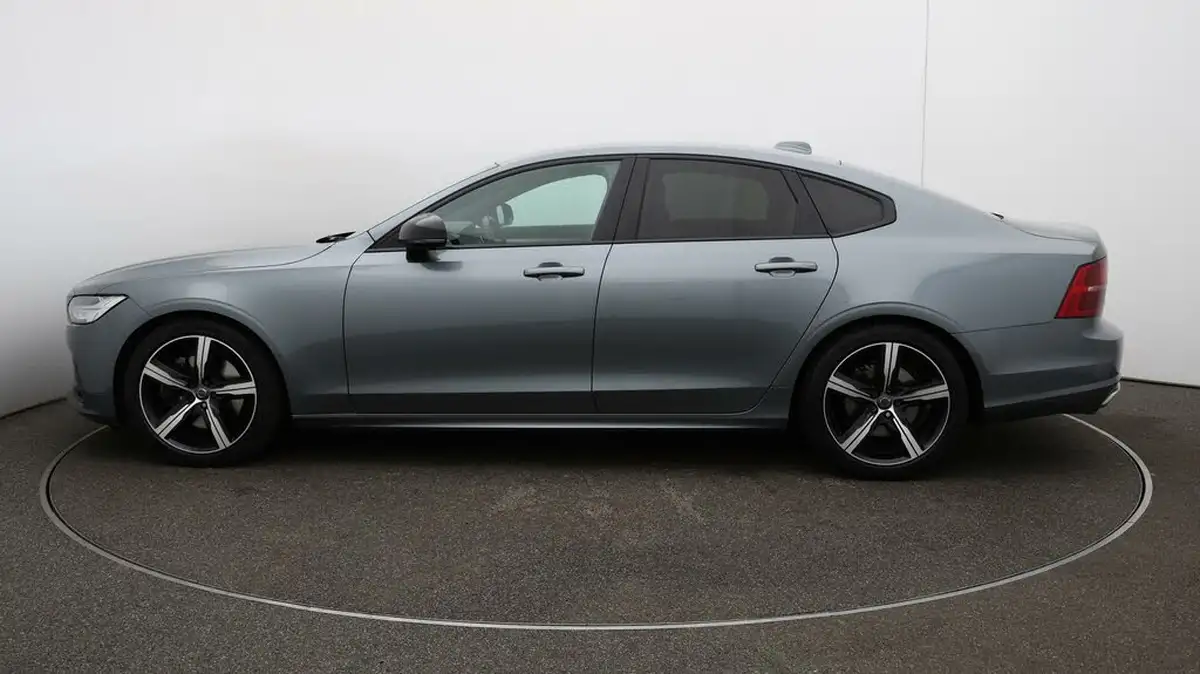 2020-volvo-s60-20-b5-r-design-big-56